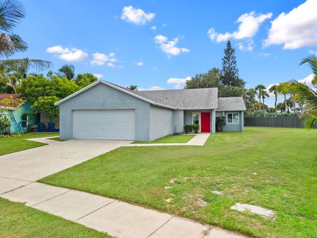 119 Lakeside Circle home for sale in Jupiter Village Townhomes