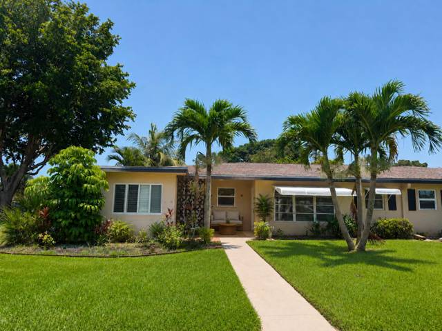 1052 North Drive #B home for sale in High Point Of Delray Beac