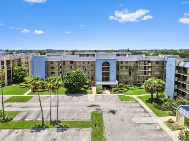 2820 Tennis Club Drive #401