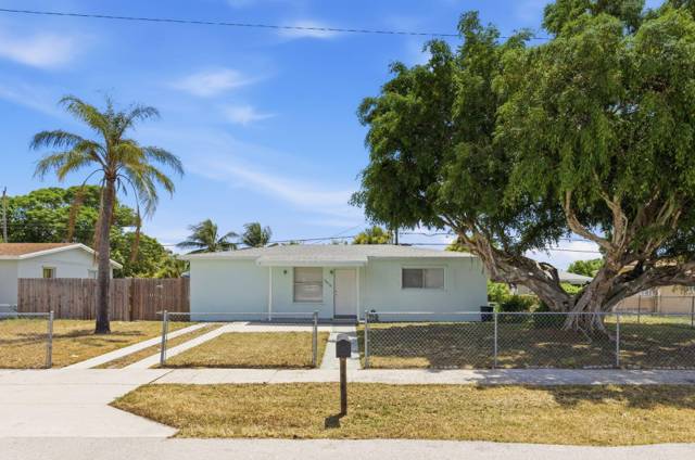 1410 NW 1st Court home for sale in Rolling Green Ridge