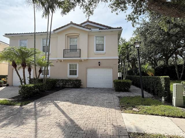 230 FORTUNA Drive home for sale in Catalina Lakes