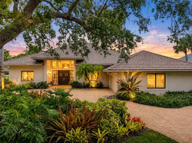 6460 SE Winged Foot Drive home for sale in Mariner Sands Country Club