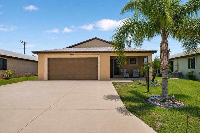 6456 Alemendra Street home for sale in Spanish Lakes Fairways Leasehold Estates