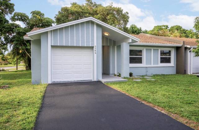 5586 N LAKEWOOD Circle #A home for sale in Lakewood On The Green