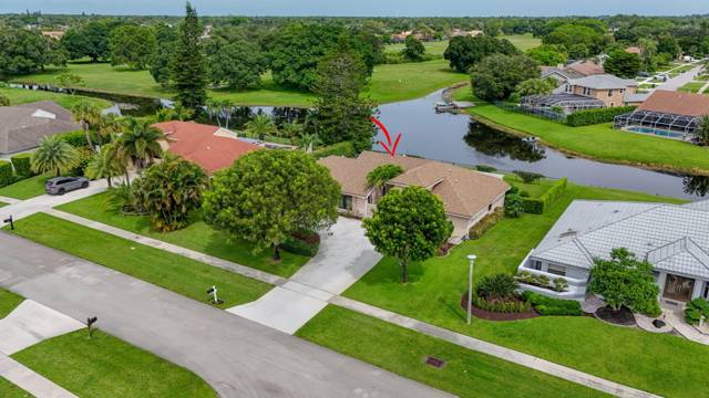 1848 Lynton Circle home for sale in Greenview Shores 2 of Wellington