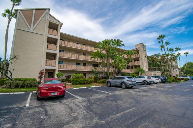 14360 Strathmore Lane #102 home for sale in Huntington Lakes
