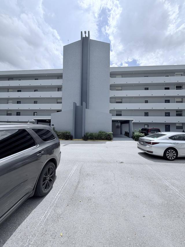 299 NW 52nd Terrace #PH-U