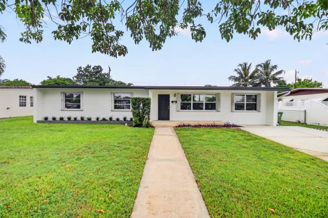 129 GREENBRIER Drive, home for sale in Palm Springs