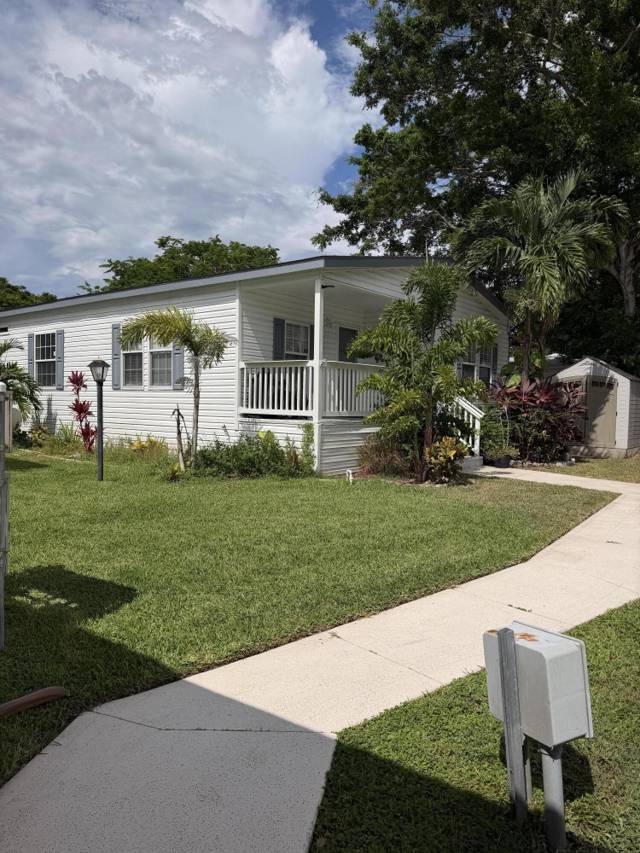 2555 PGA Boulevard #303 home for sale in the Meadows Wellington