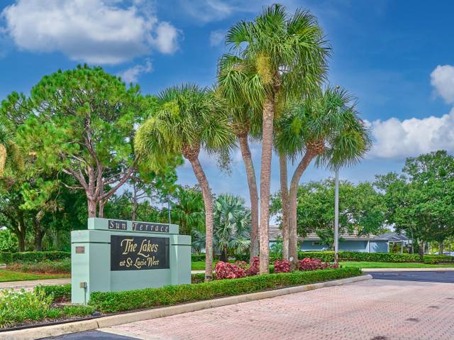 1202 NW Sun Terrace Circle #24D