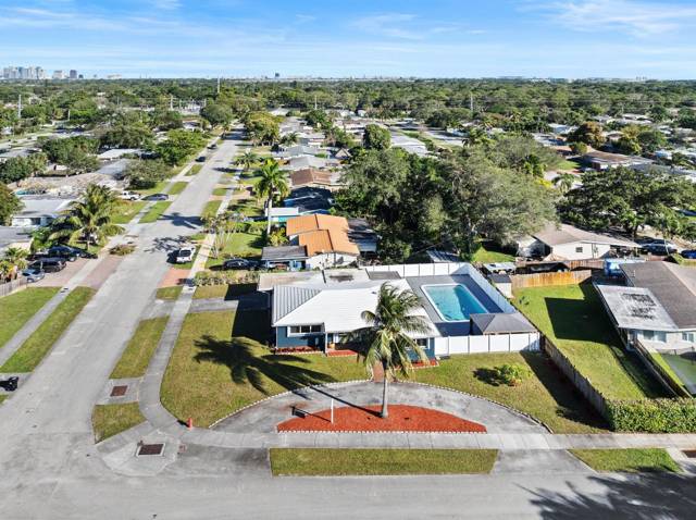 1900 SW 33rd Avenue home for sale in Riverland Village