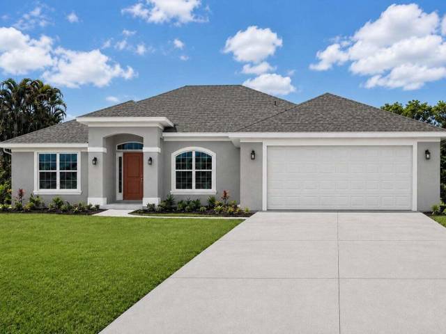 292 SW Ridgecrest Drive