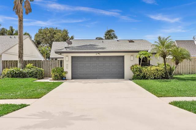 23 BAYTREE Circle