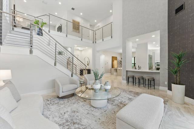 8159 Hutchinson Court