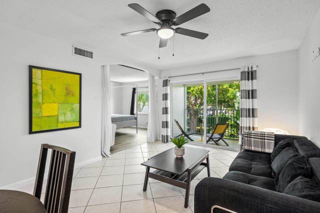 207 Tropic Isle Drive #208