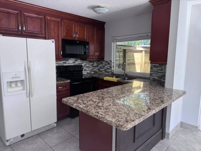 3004 NW 4TH Terrace #4-141