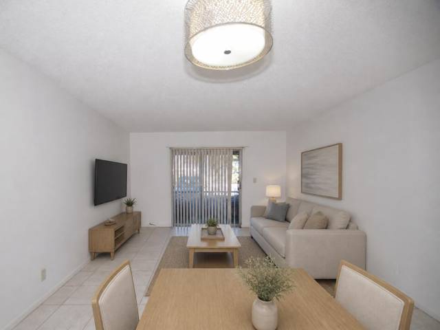 257 S CYPRESS Road #406