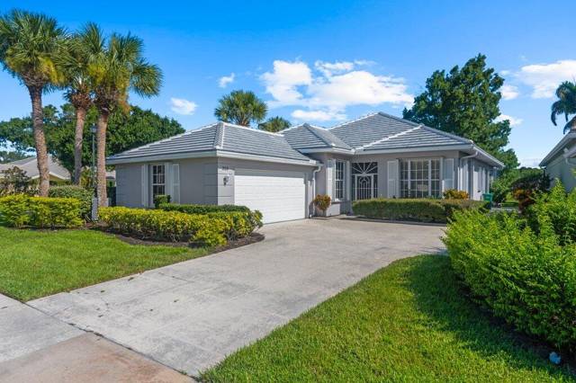 323 NW BENTLEY Circle