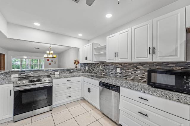 Cresthaven Townhomes