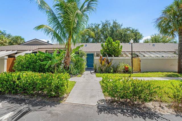 Delray Oaks Condo
