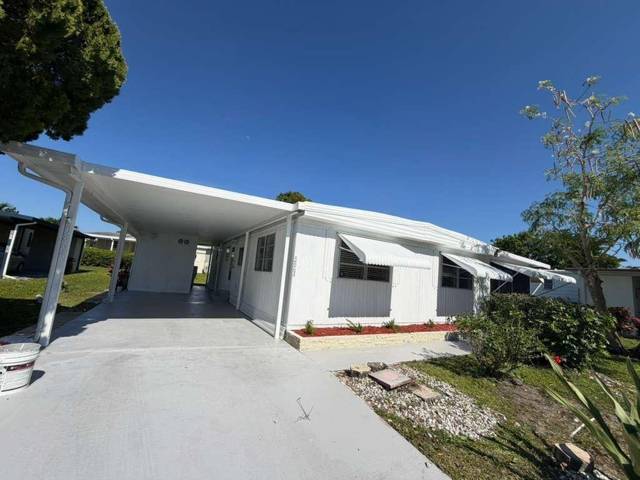 8864 Kings Drive, home for sale in Boynton Beach
