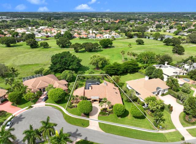 2379 Newbury Court home for sale in Greenview Cove Of Wellington