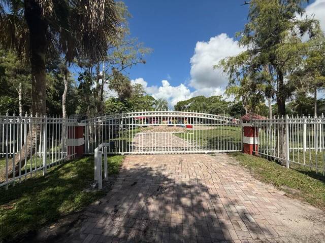 Fla Fruit Lands Co