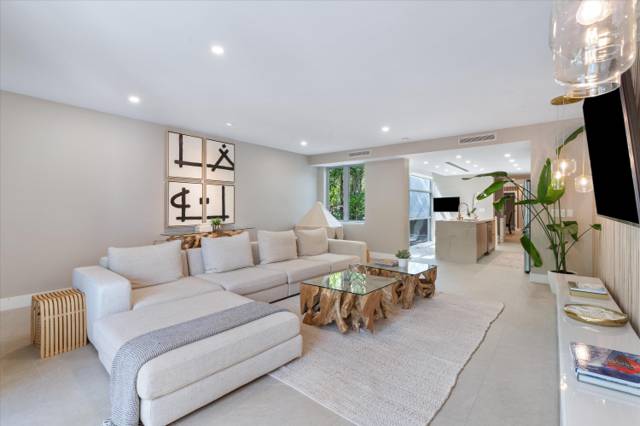1509 NE 4th Place home for sale in Las Olas Park