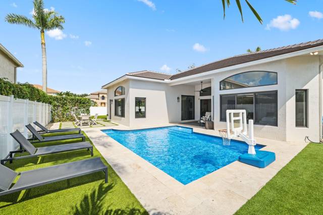 6373 Shadow Creek Village Circle, home for sale in Lake Worth