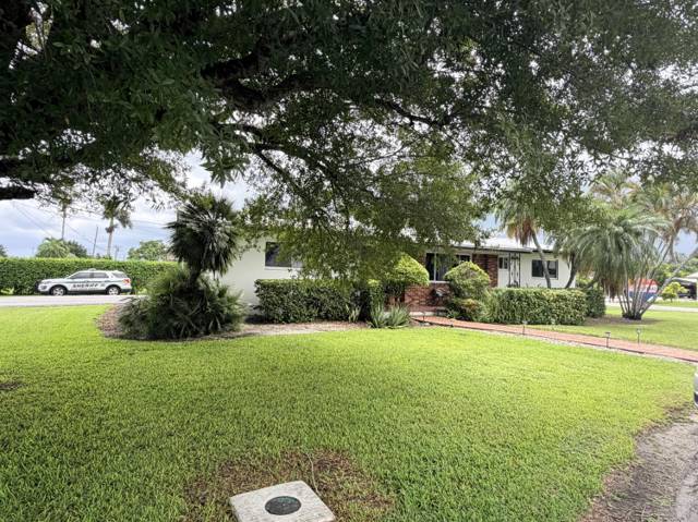 955 NW 4th St Street, home for sale in Belle Glade