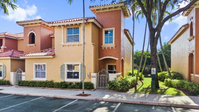 4962 Leeward Lane #3807 home for sale in Villas At Harbor Isles