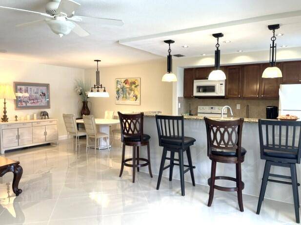 1315 HIGH POINT Way #B
