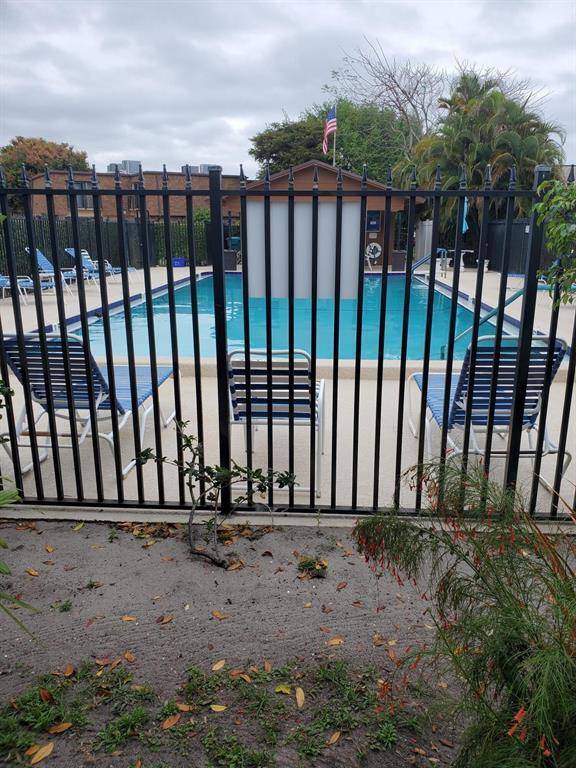 2623 SE 5TH Circle home for sale in Los Mangos Patio Villas And Townhomes