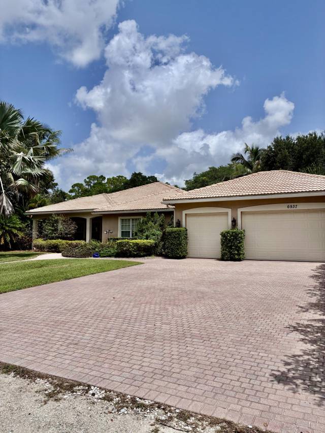6937 MONMOUTH Road