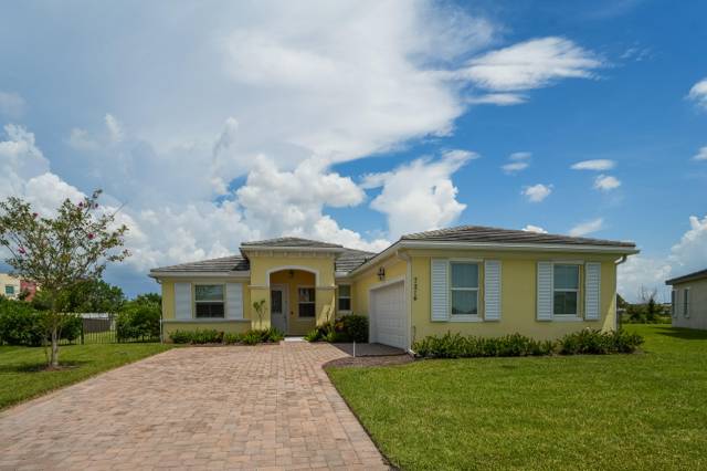 7214 NW Farnsworth Circle home for sale in Copper Creek
