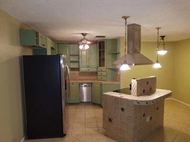 5725 FERNLEY Drive #7 home for sale in Cresthaven Condo Townhomes