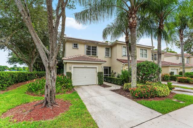 9650 Lago Drive, home for sale in Boynton Beach