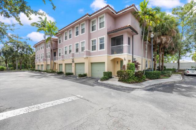 6376 W SAMPLE Road #6376 home for sale in Cypress Pointe at Coral Springs