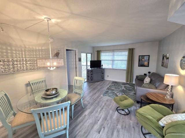 1503 SE Royal Green Circle #201