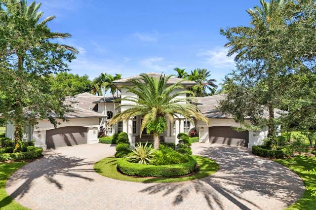 12945 Stonebrook Drive home for sale in Kapok Grove Estates