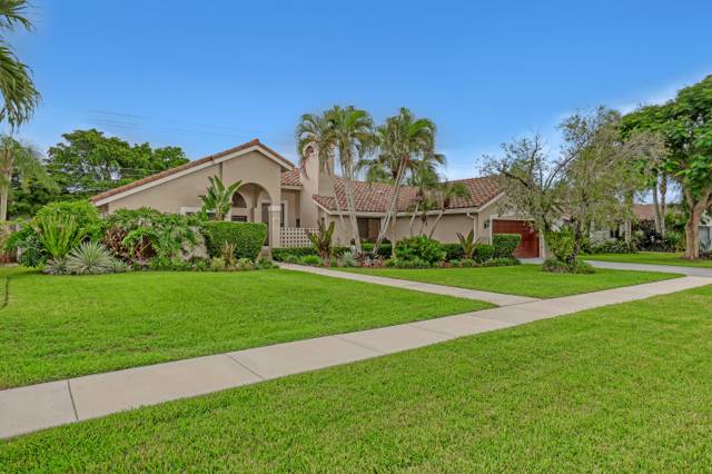 2156 AMESBURY Circle home for sale in Greenview Shores 2 of Wellington