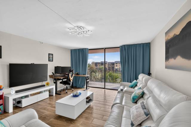 2786 TENNIS CLUB Drive #407