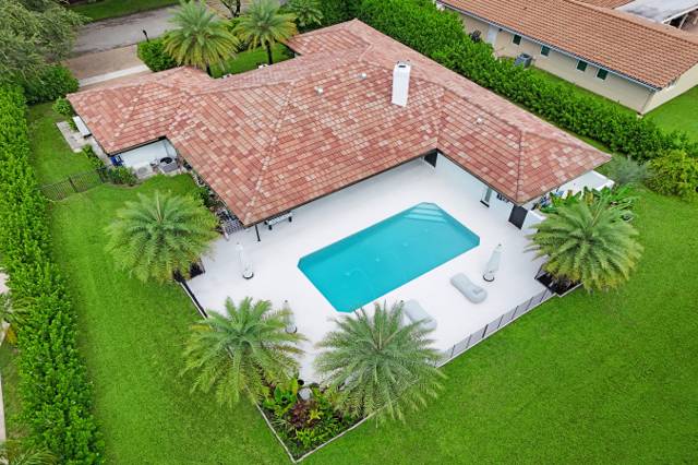 2804 Banyan Boulevard Circle home for sale in Boca Bath & Tennis Club