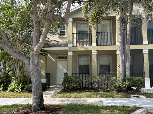 2089 SE Glen Ridge Drive home for sale in East Lake Village