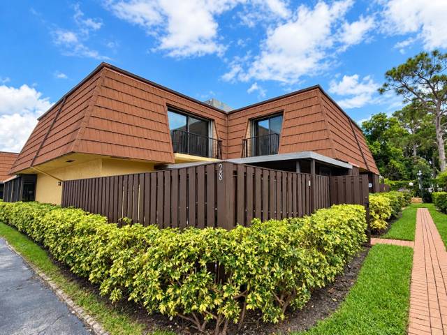 4161 TURNBERRY Circle #28, home for sale in Lake Worth