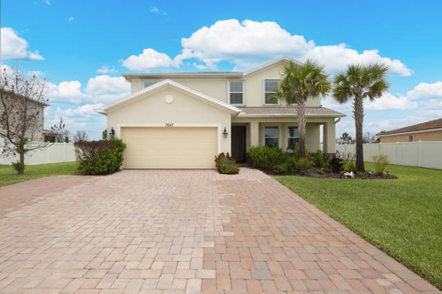 7647 NW Old Grove Lane home for sale in Copper Creek