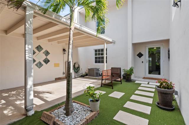 3063 N PALM AIRE Drive #3063