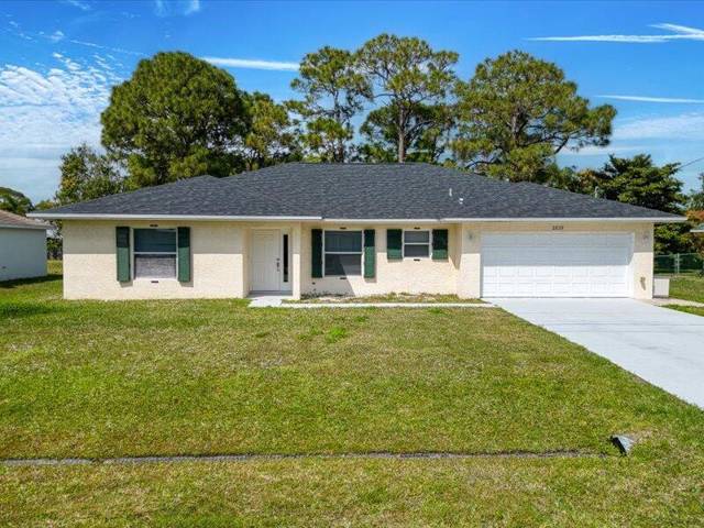 2829 SE CABANA Lane