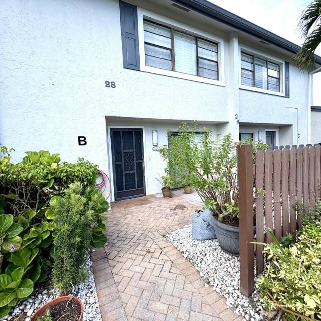 28 SOUTHPORT Lane #B home for sale in Southport At Hunters Run