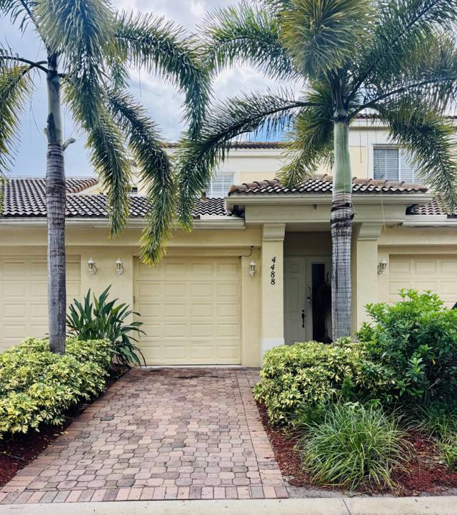 4488 Hickory Drive